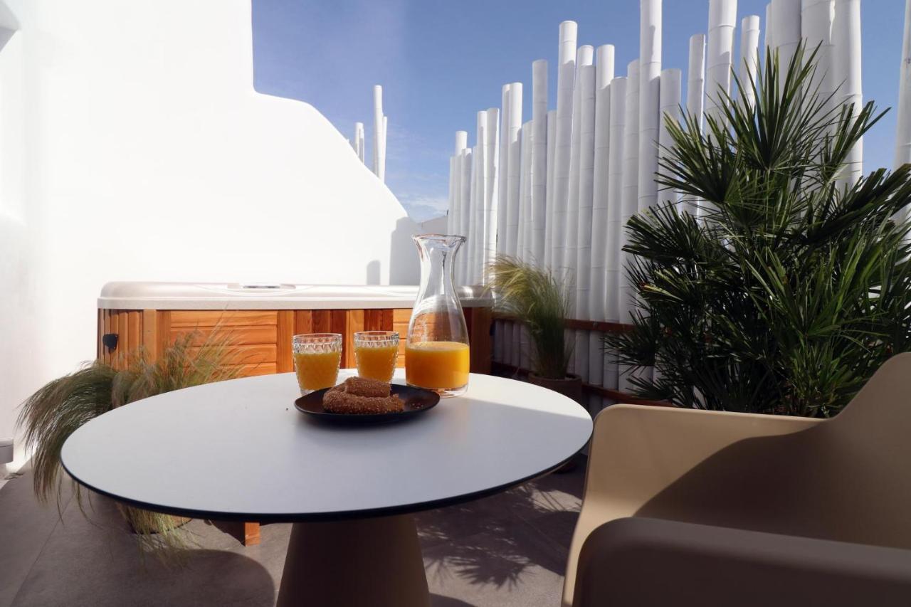 Narcissus Luxury Suites Naxos City 外观 照片