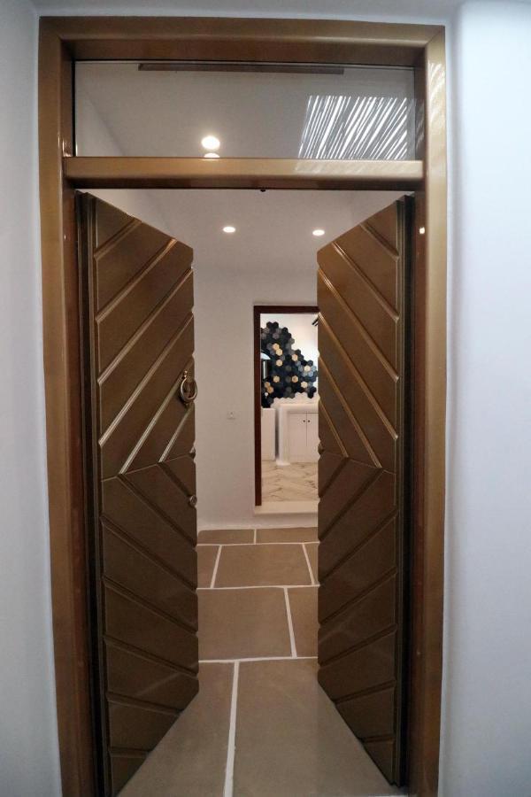 Narcissus Luxury Suites Naxos City 外观 照片