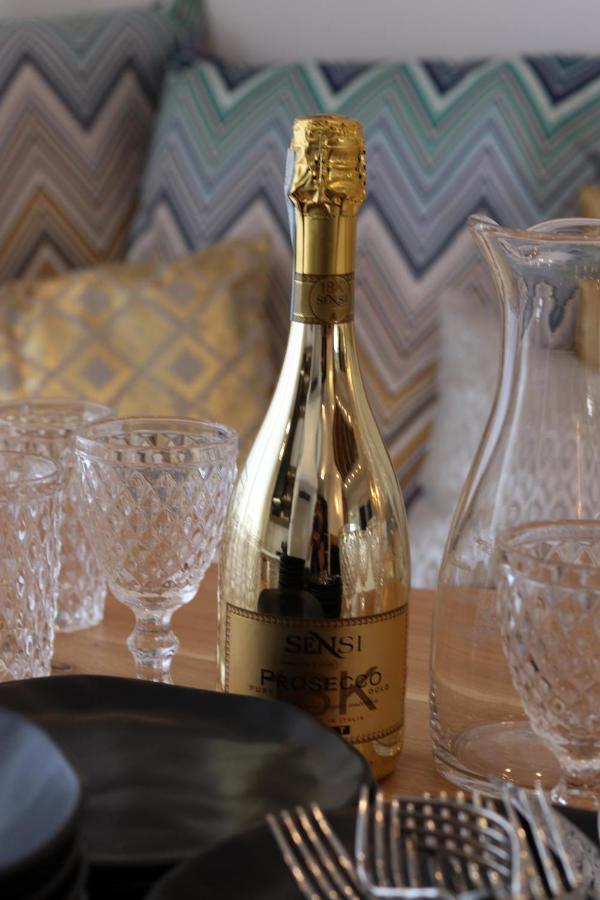 Narcissus Luxury Suites Naxos City 外观 照片