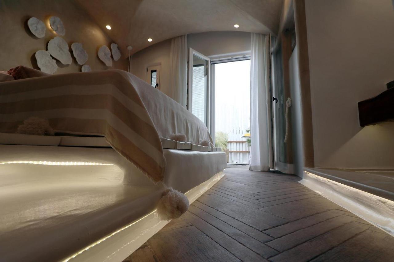 Narcissus Luxury Suites Naxos City 外观 照片
